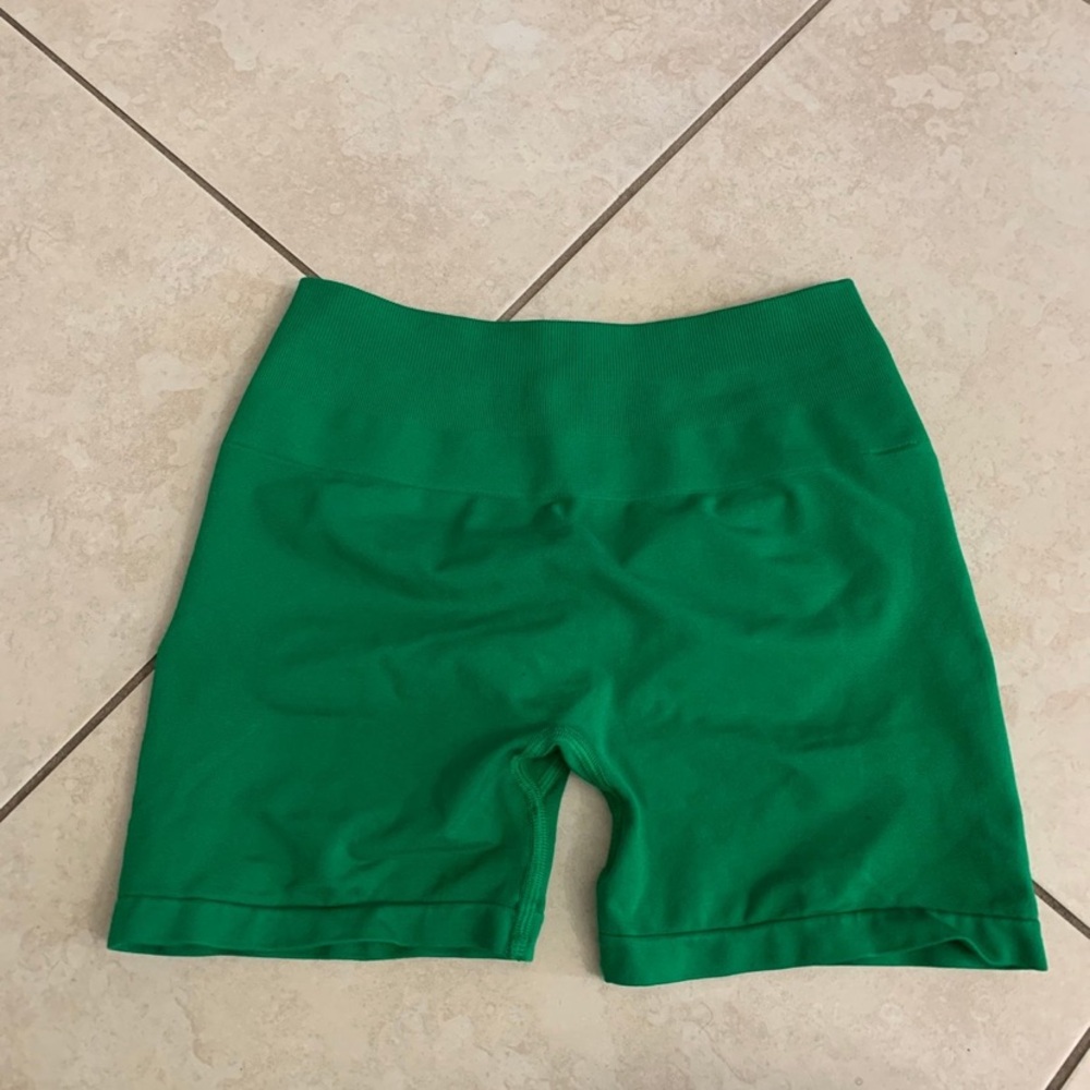 Alphalete Amplify Emerald Shorts